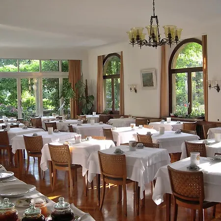 Schlosshotel 2* Λοκάρνο