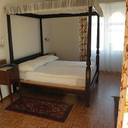 Schlosshotel Ξενοδοχείο Λοκάρνο